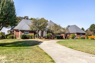 9628 Summerlakes Drive, Carmel, IN 46032