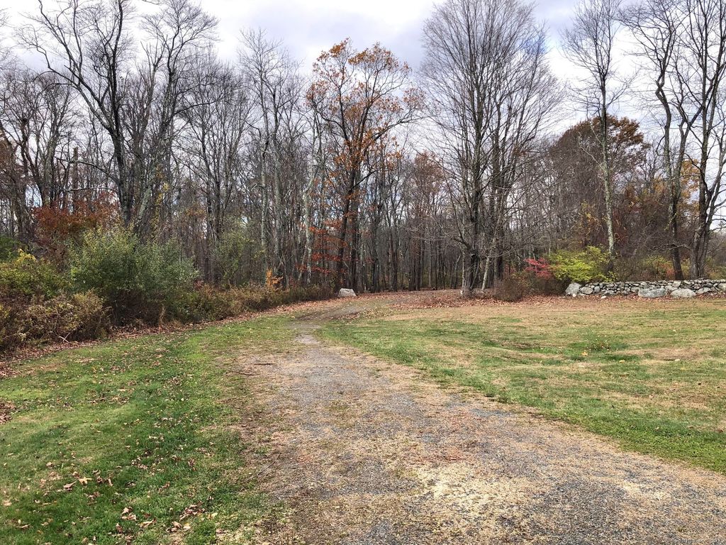 10 Gate Post Lane, Litchfield, CT 06750