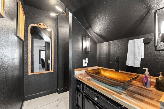 3117 Auburn Dr, Midland, TX 79705