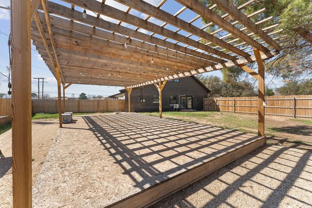 3117 Auburn Dr, Midland, TX 79705