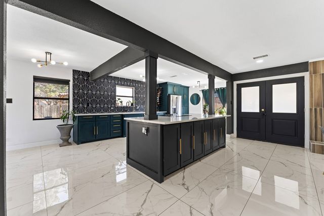 3117 Auburn Dr, Midland, TX 79705