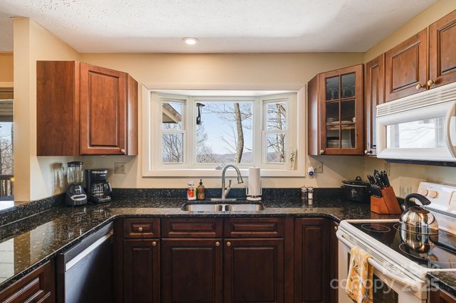 170 Lucas Lane, Mars Hill, NC 28754