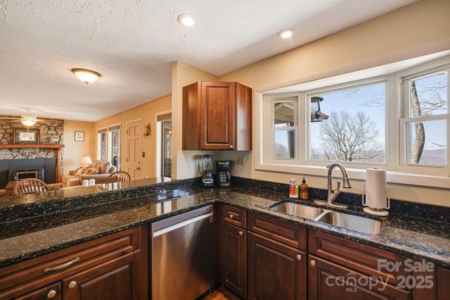 170 Lucas Lane, Mars Hill, NC 28754