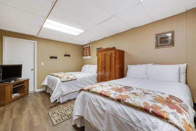 170 Lucas Lane, Mars Hill, NC 28754