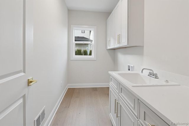 54791 Brenda Drive, Macomb, MI 48042