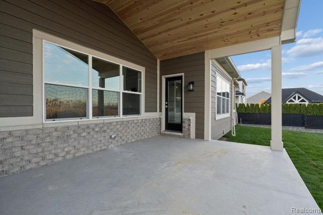 54791 Brenda Drive, Macomb, MI 48042