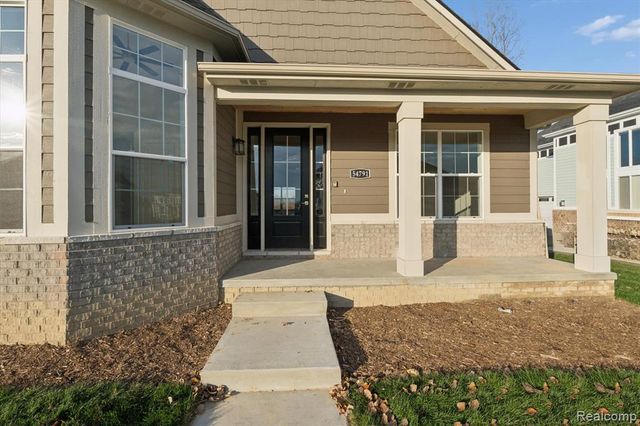54791 Brenda Drive, Macomb, MI 48042