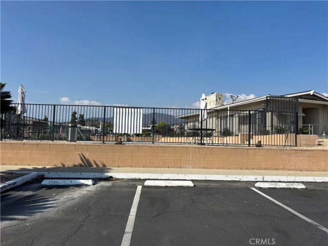 301 E Foothill 24, Pomona, CA 91767