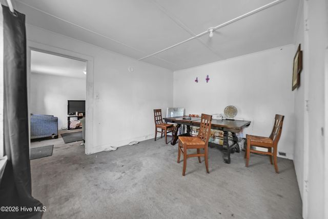 207 Bell Street, Elizabeth City, NC 27909