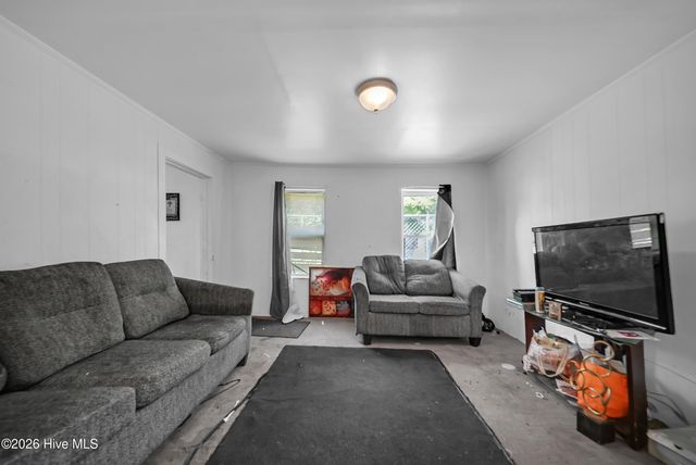 207 Bell Street, Elizabeth City, NC 27909