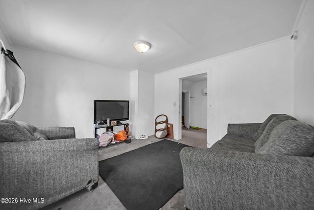 207 Bell Street, Elizabeth City, NC 27909