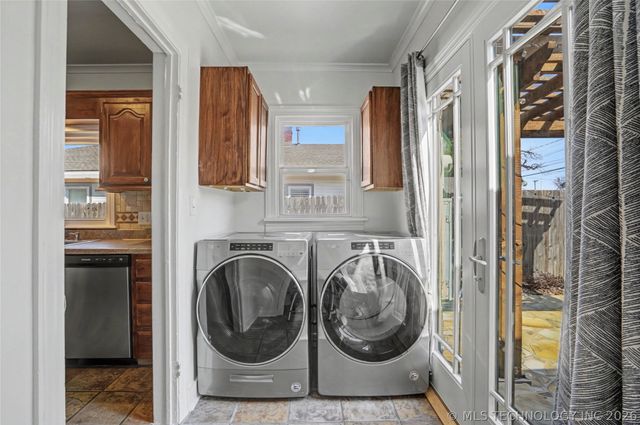 1619 S Gary Place, Tulsa, OK 74104