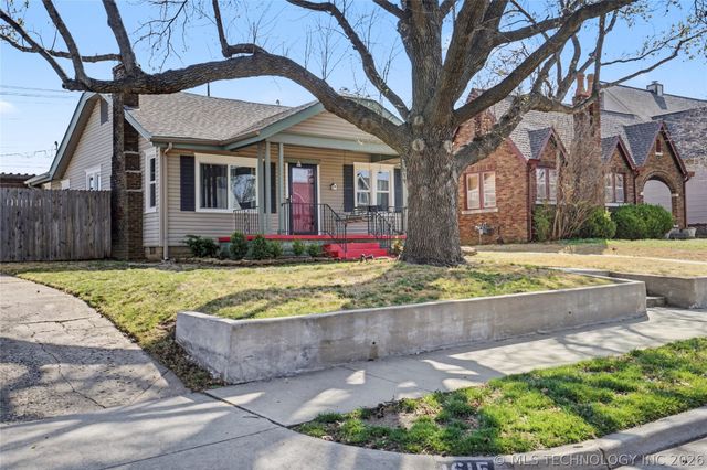 1619 S Gary Place, Tulsa, OK 74104