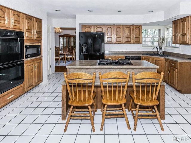 40 Sugar Lane, Collinsville, IL 62234