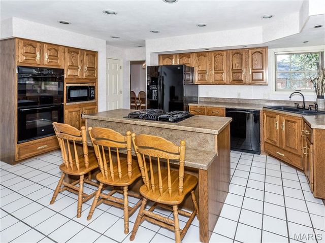 40 Sugar Lane, Collinsville, IL 62234