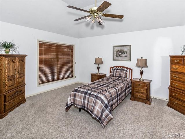 40 Sugar Lane, Collinsville, IL 62234