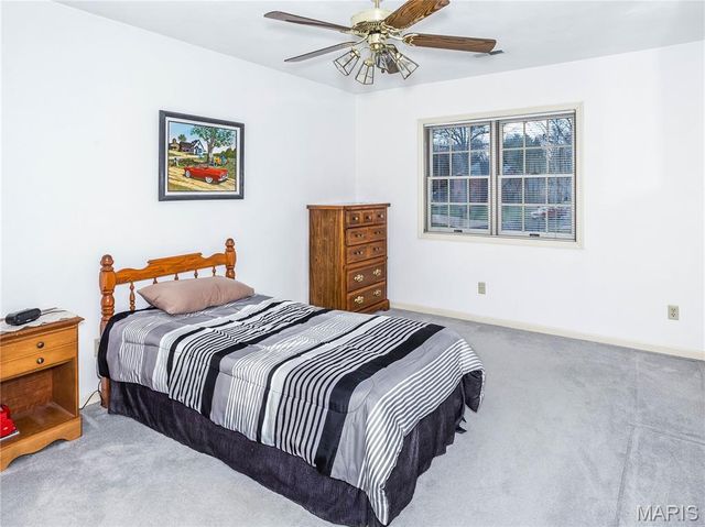 40 Sugar Lane, Collinsville, IL 62234