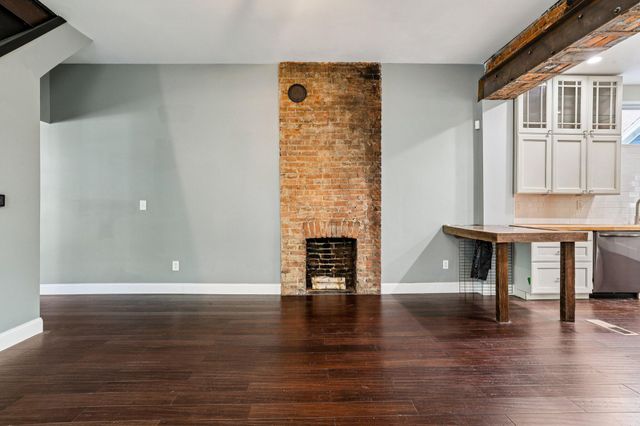 15 E 9th Street, Newport, KY 41071