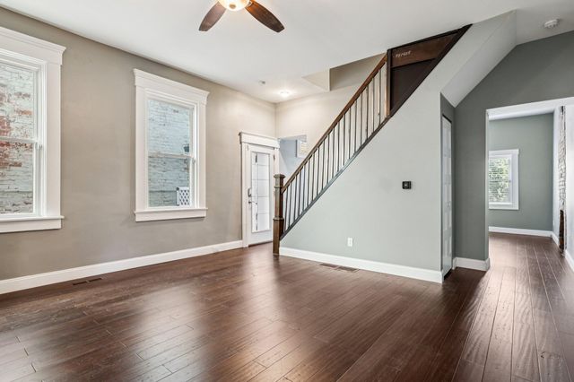 15 E 9th Street, Newport, KY 41071