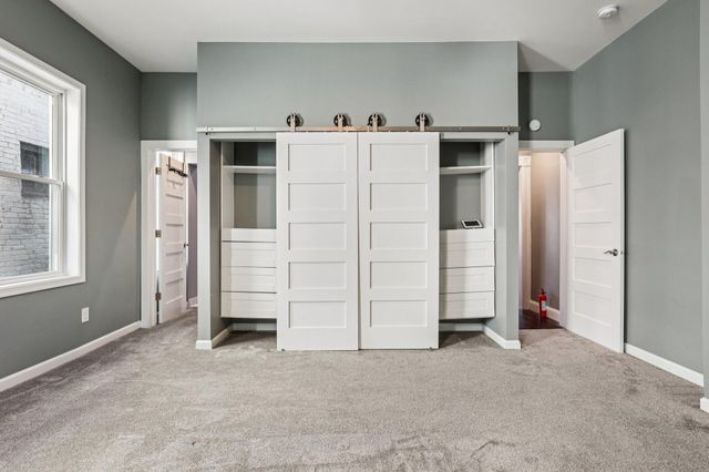 15 E 9th Street, Newport, KY 41071