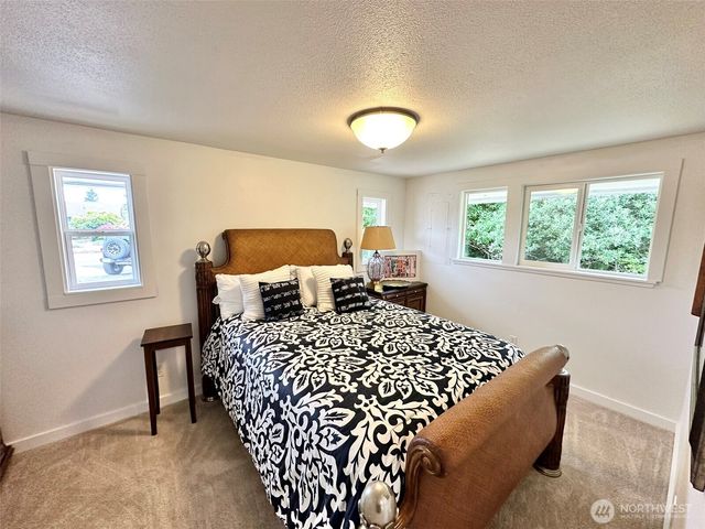 470 Canal Drive NE, Ocean Shores, WA 98569
