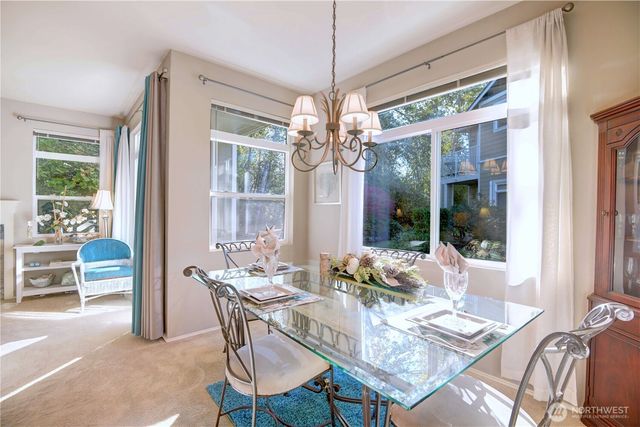 538 241st Lane SE, Sammamish, WA 98074