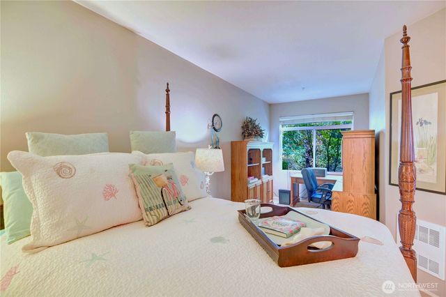 538 241st Lane SE, Sammamish, WA 98074