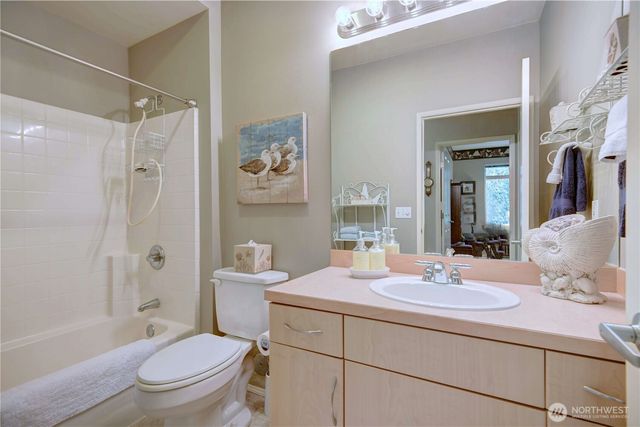 538 241st Lane SE, Sammamish, WA 98074