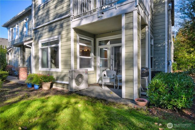 538 241st Lane SE, Sammamish, WA 98074