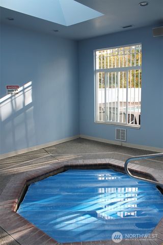 538 241st Lane SE, Sammamish, WA 98074