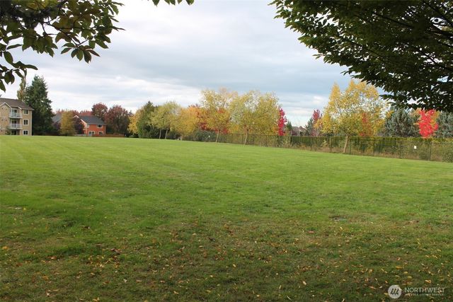 538 241st Lane SE, Sammamish, WA 98074