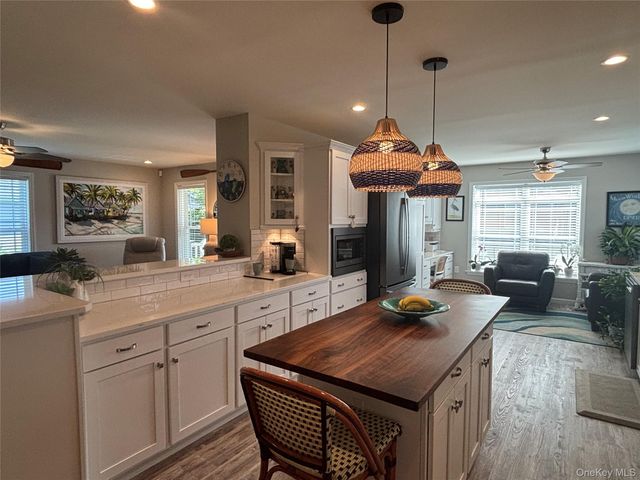 1661 Old Country Road 567, Riverhead, NY 11901