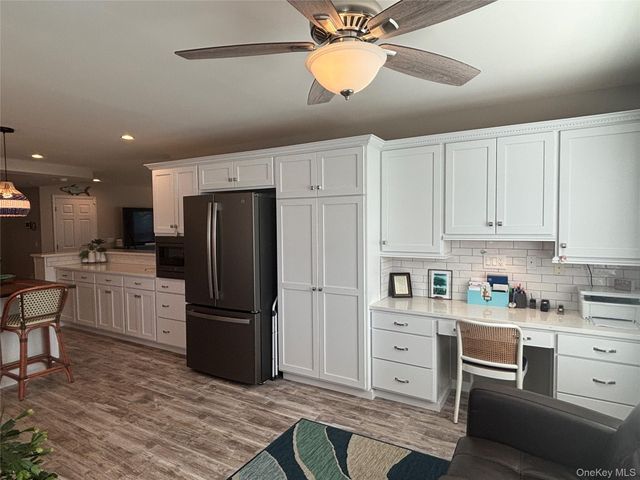 1661 Old Country Road 567, Riverhead, NY 11901