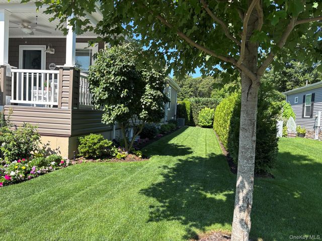 1661 Old Country Road 567, Riverhead, NY 11901