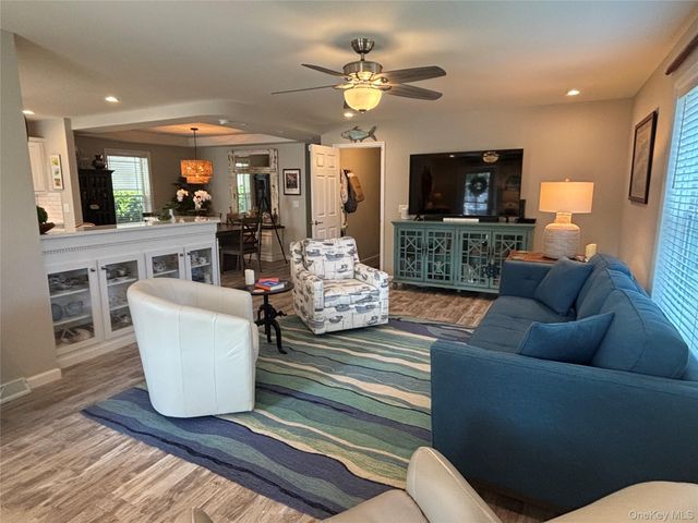1661 Old Country Road 567, Riverhead, NY 11901