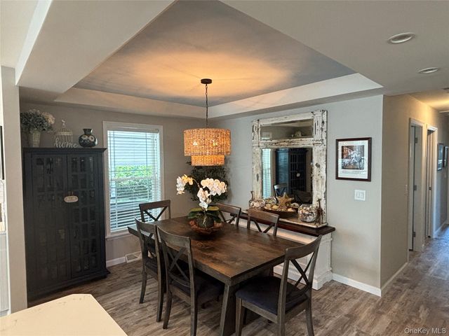 1661 Old Country Road 567, Riverhead, NY 11901