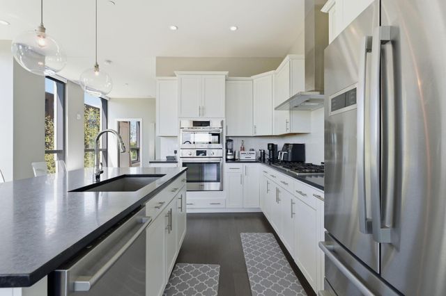 250 W Spring Street, 326, Columbus, OH 43215