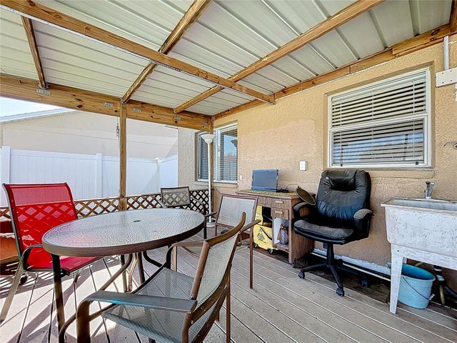 1211 FRANFORD DRIVE, Brandon, FL 33511