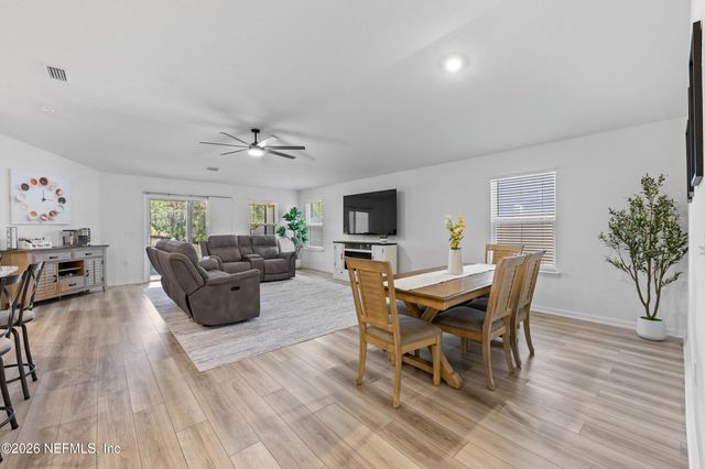 11189 STAPLETON Drive, Jacksonville, FL 32222