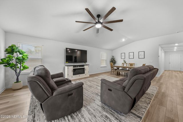 11189 STAPLETON Drive, Jacksonville, FL 32222