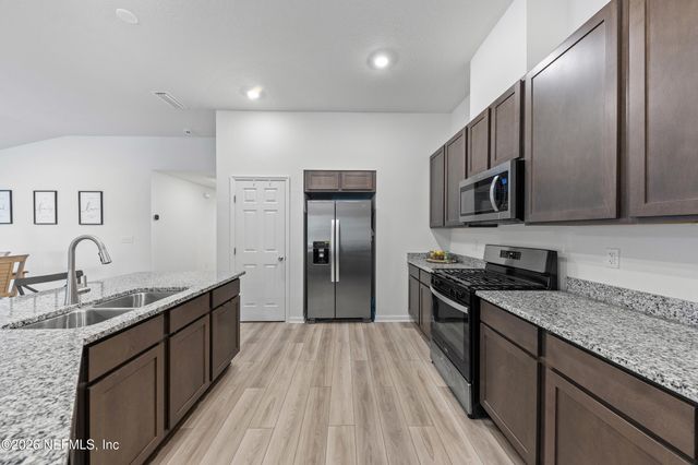 11189 STAPLETON Drive, Jacksonville, FL 32222