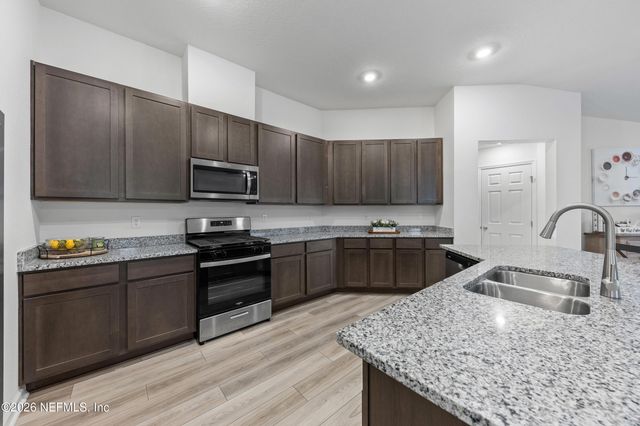 11189 STAPLETON Drive, Jacksonville, FL 32222