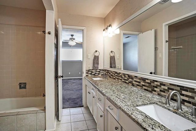1807 Saxony Lane, Houston, TX 77058
