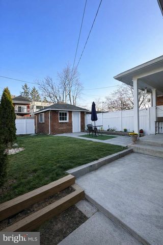 1961 CHESTNUT ST, Harrisburg, PA 17104