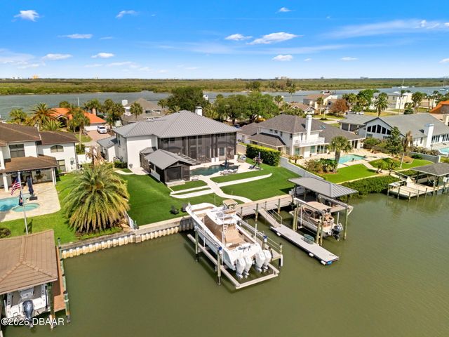 1214 Commodore Drive, New Smyrna Beach, FL 32168