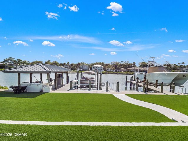 1214 Commodore Drive, New Smyrna Beach, FL 32168