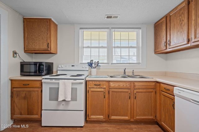 305 Atlanta Avenue, Carolina Beach, NC 28428