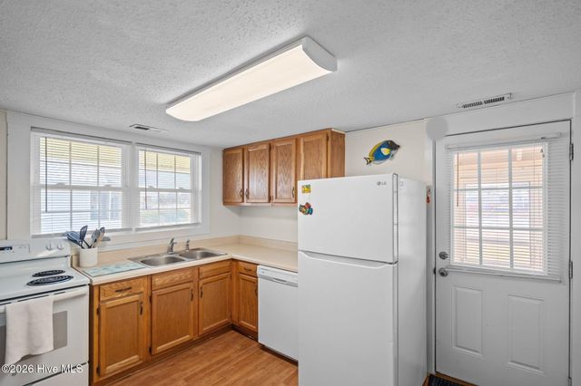 305 Atlanta Avenue, Carolina Beach, NC 28428