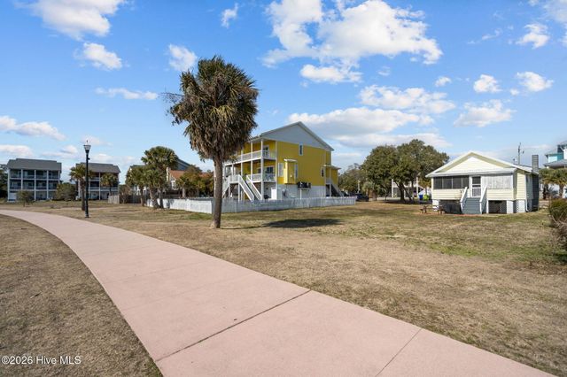 305 Atlanta Avenue, Carolina Beach, NC 28428
