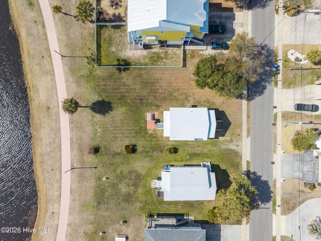 305 Atlanta Avenue, Carolina Beach, NC 28428